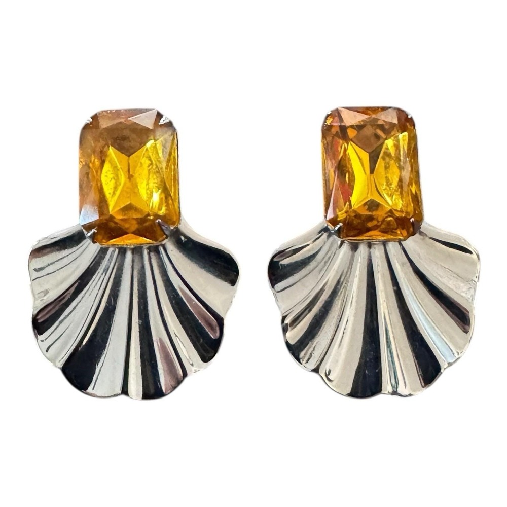 Vintage Silver Tone Scalloped Amber Bead Costume Jewelry Earrings Pierced